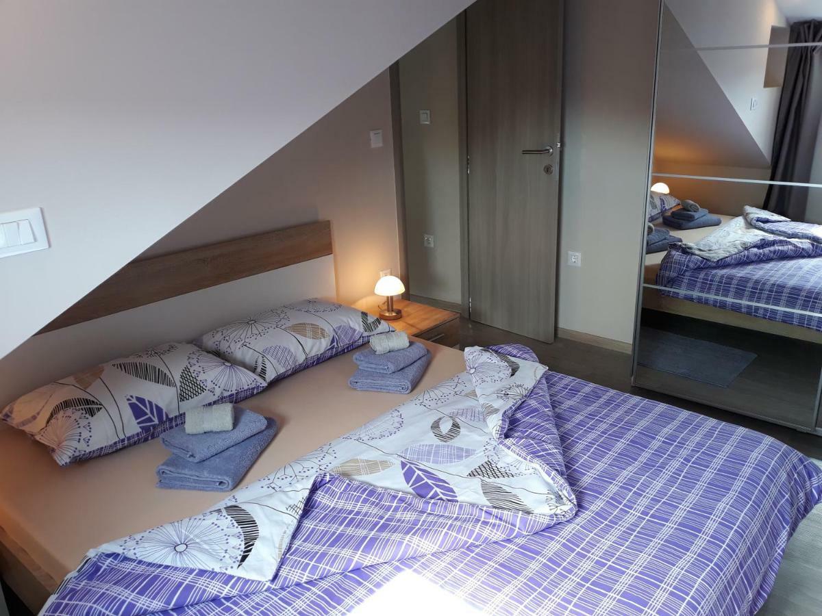Center Apartment Dalu بولا المظهر الخارجي الصورة