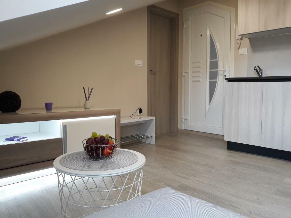 Center Apartment Dalu بولا المظهر الخارجي الصورة