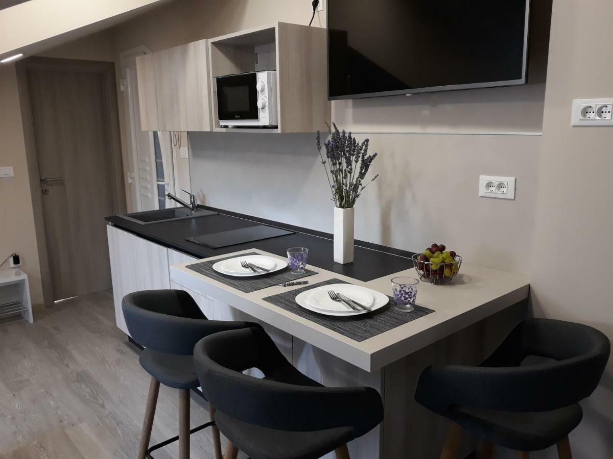 Center Apartment Dalu بولا المظهر الخارجي الصورة