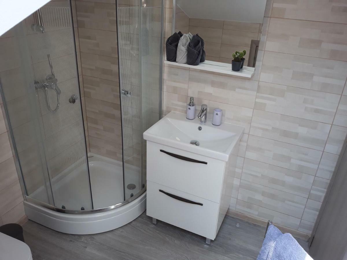 Center Apartment Dalu بولا المظهر الخارجي الصورة